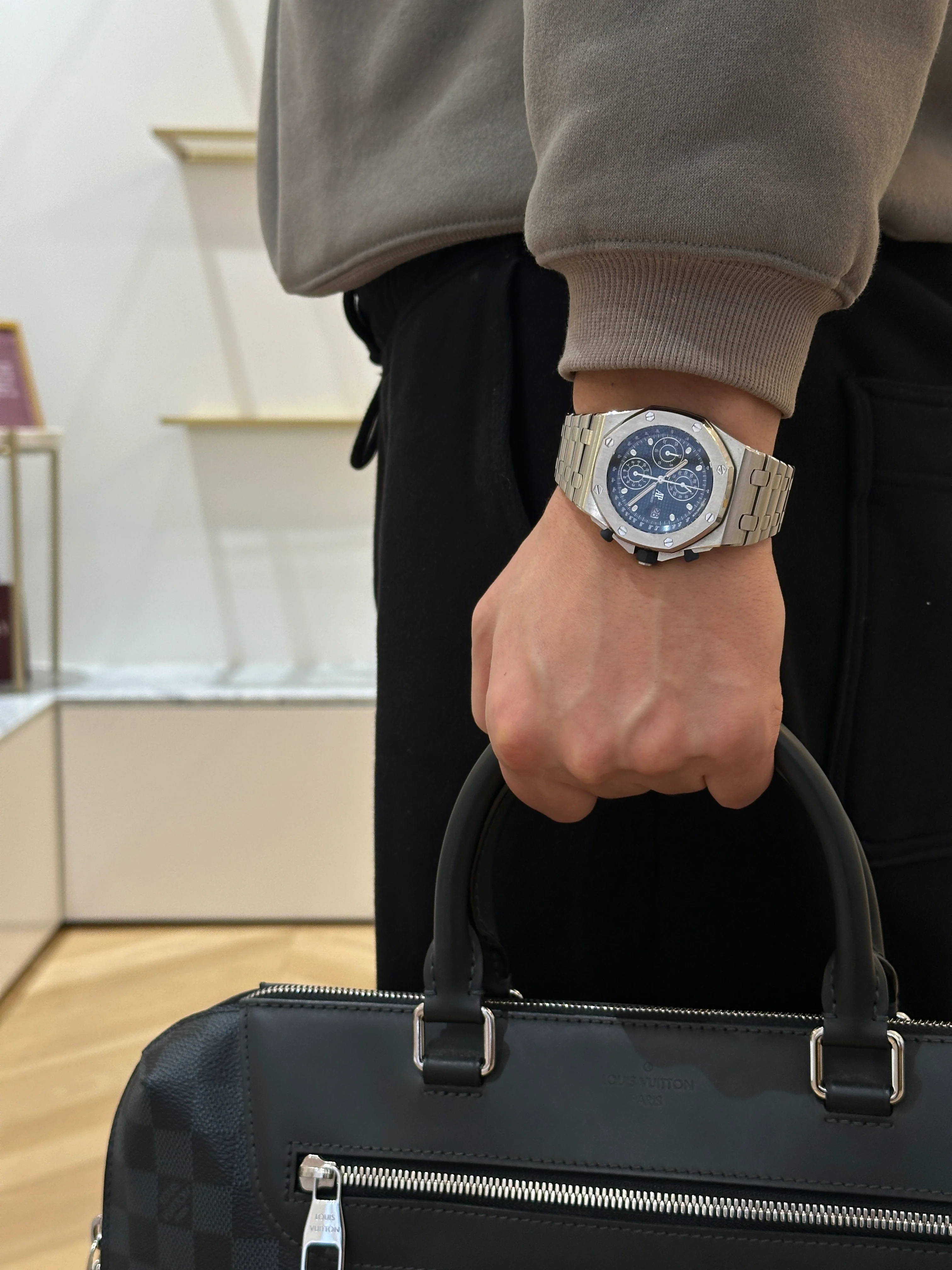 Audemars Piguet Royal Oak Offshore 26237ST - Image 9