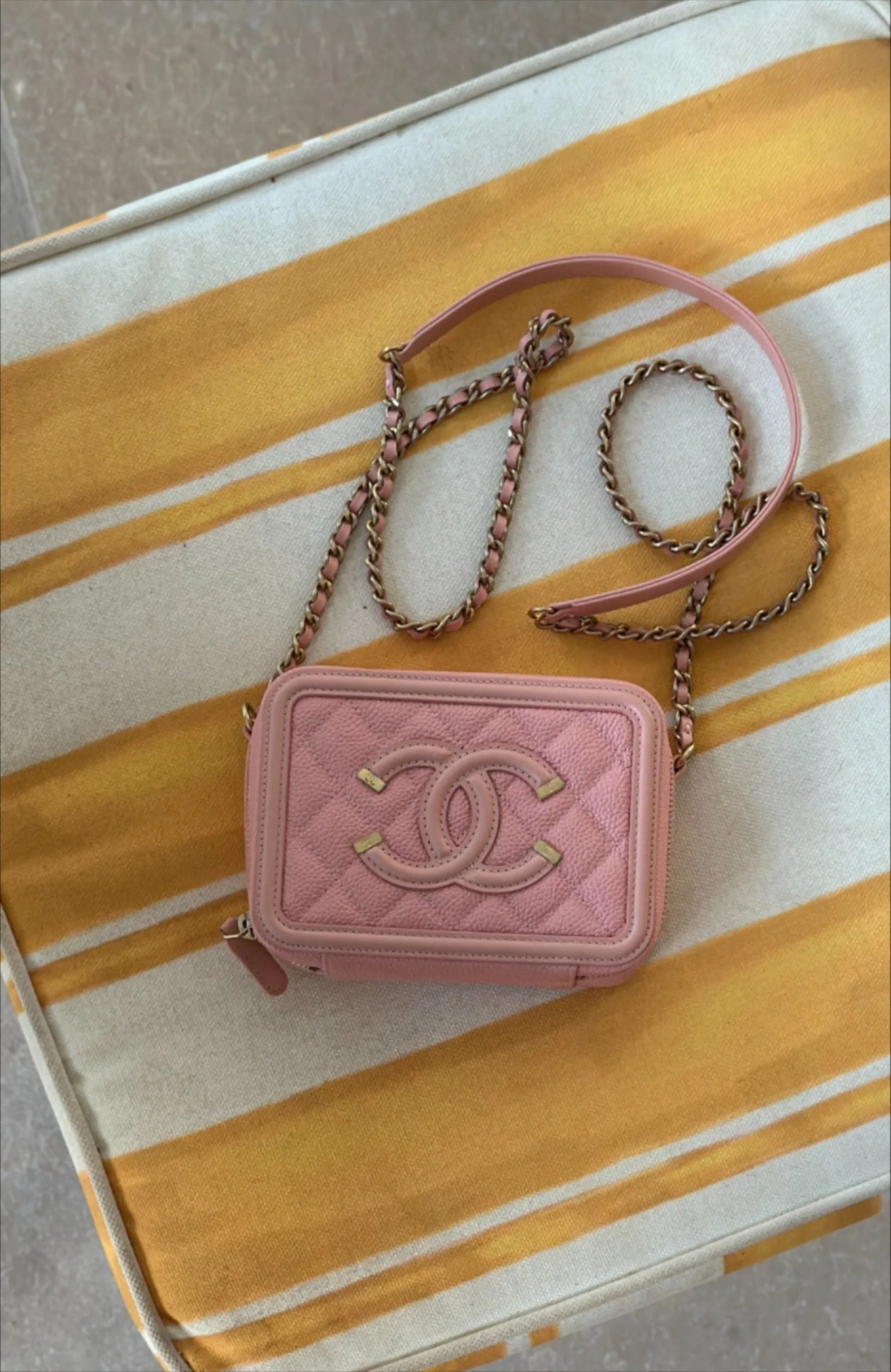 Chanel Filigree Mini Vanity Pink Caviar - Image 9