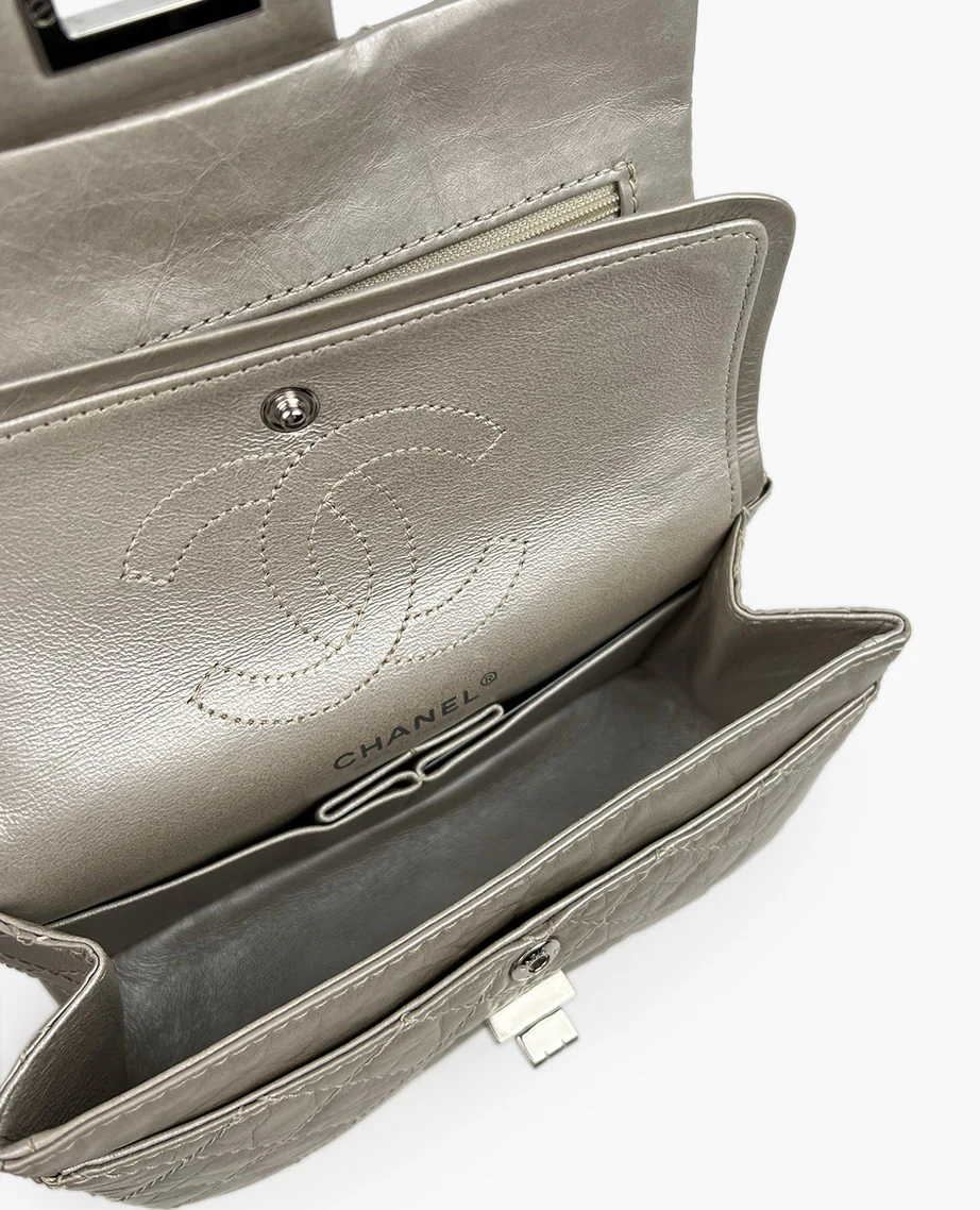 Chanel Silver Quilted 2.55 Reissue Flap Bag SHW - Image 5