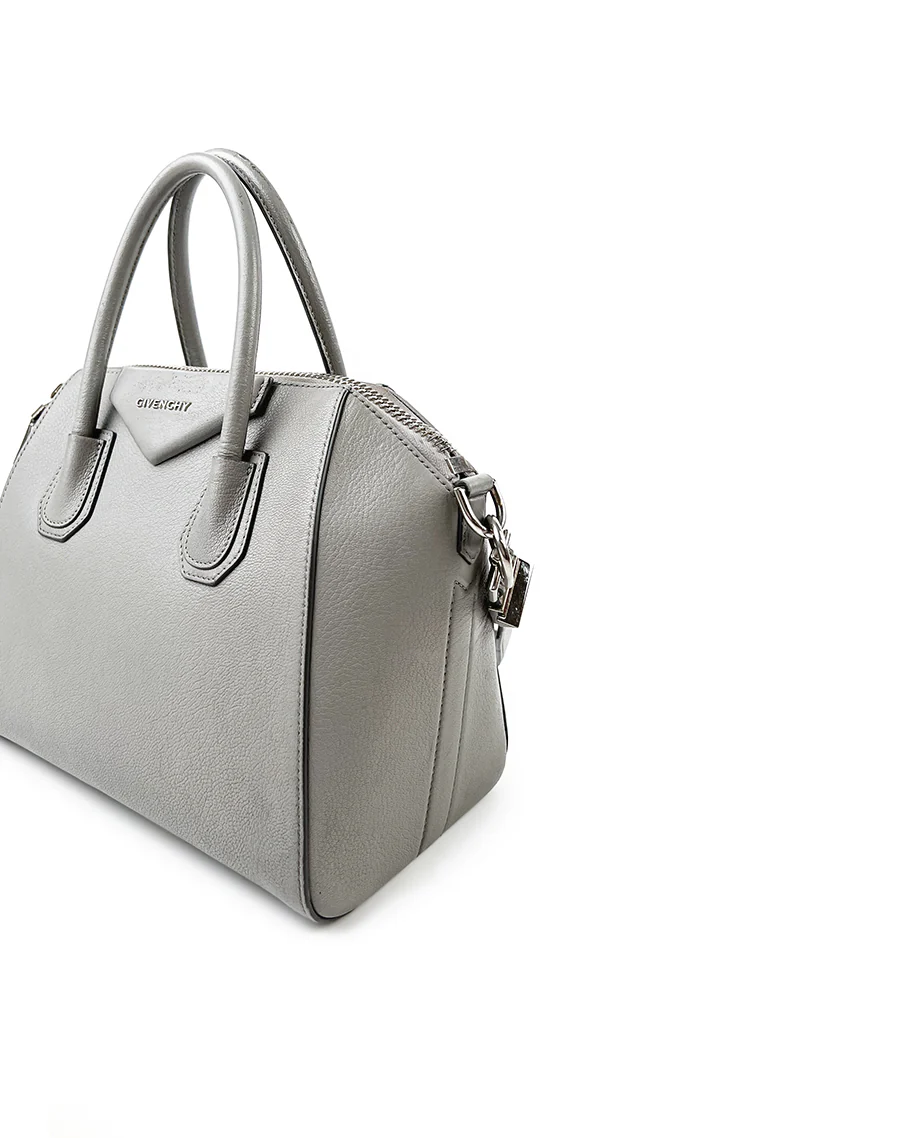 Givenchy Small Antigona Bag in Gray Grained Leather - Image 4
