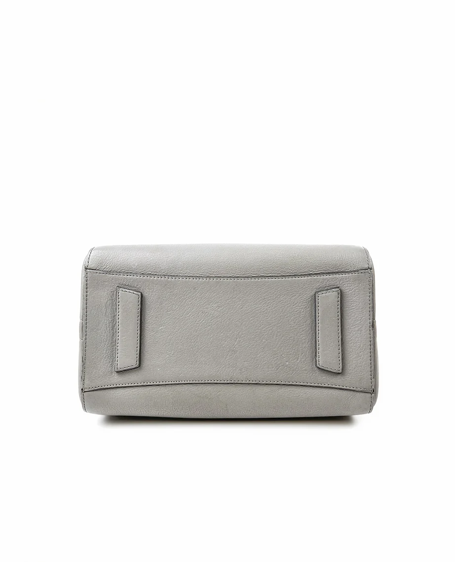 Givenchy Small Antigona Bag in Gray Grained Leather - Image 7