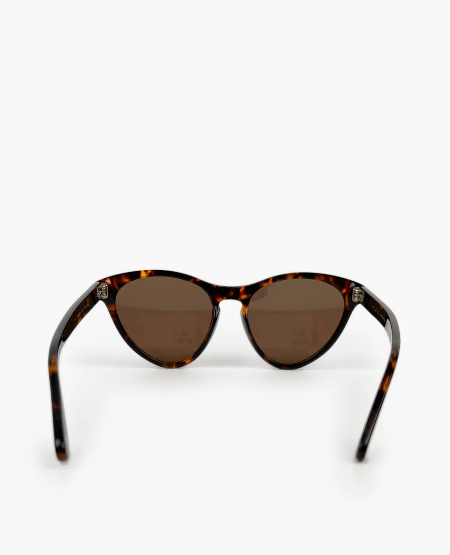 Gucci Cat-Eye Havana Tortoise Sunglasses - Image 6