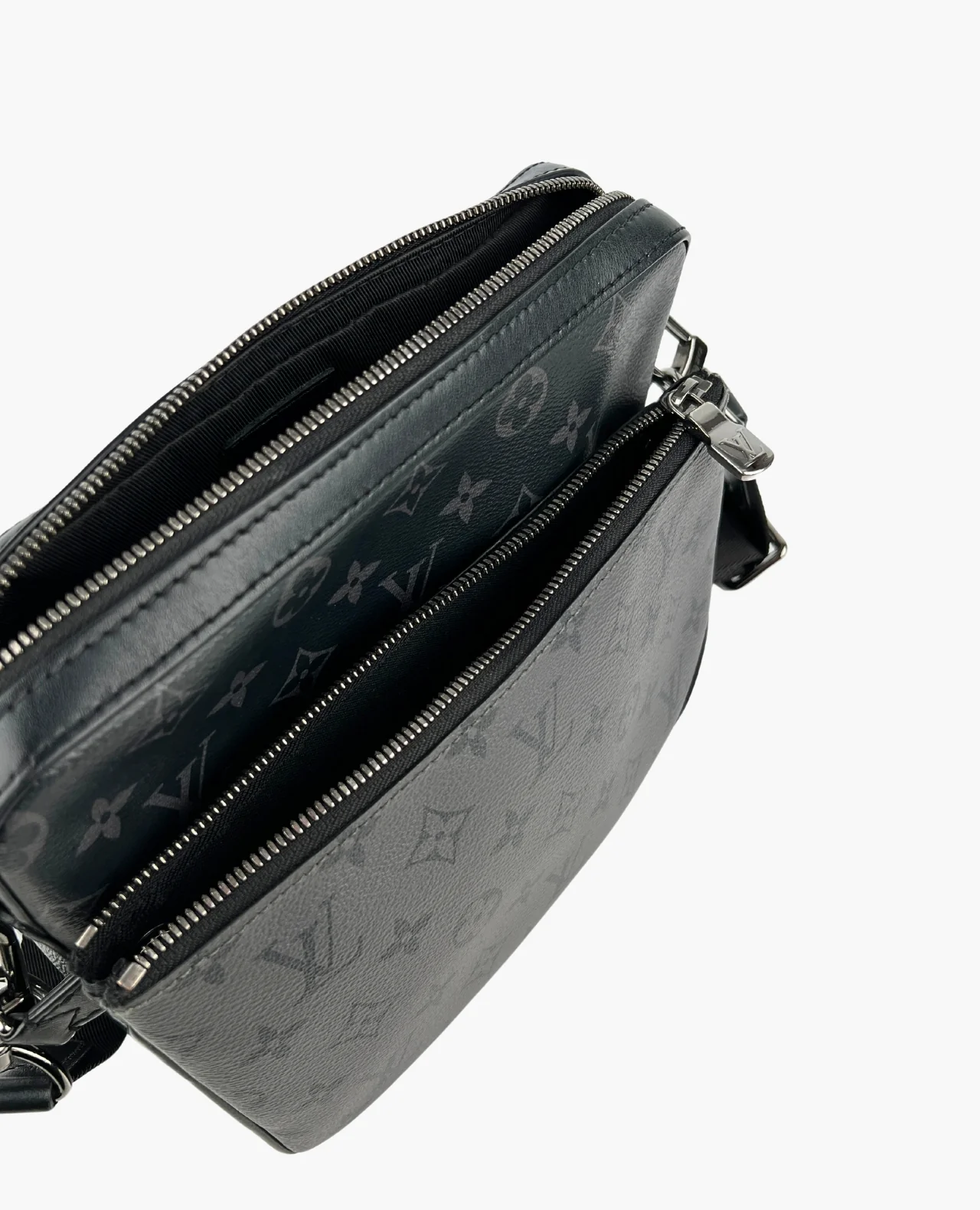 Louis Vuitton Trio Messenger Monogram Graphite - Image 7